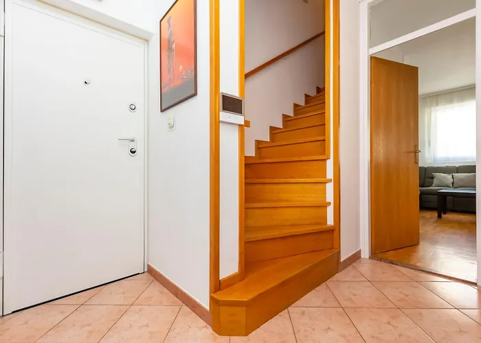Apartment Pepalo,Omis Free Parking