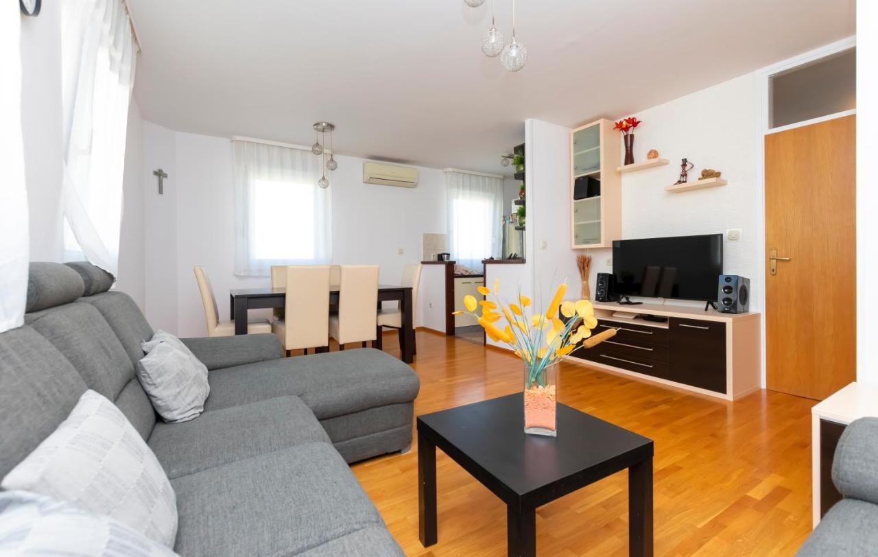 Pepalo,omis Free Parking Apartment