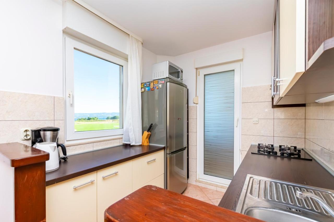 Pepalo,omis Free Parking Apartment Omis
